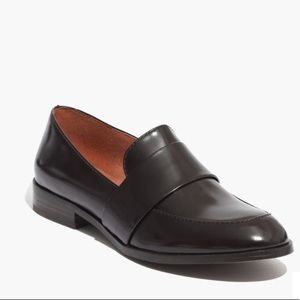 the elin loafer in burgundy